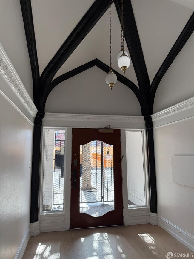 Building Photo - 1122 Sutter St