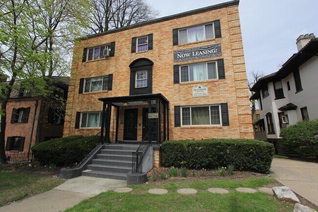MONTROSE MANOR APARTMENTS -- 023