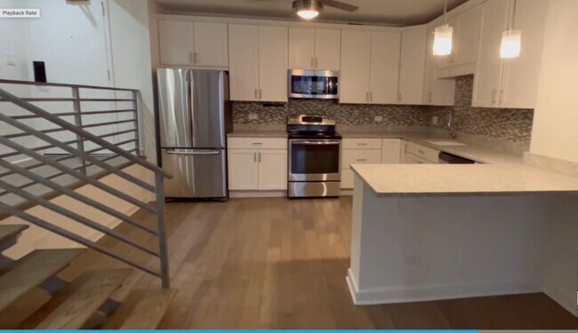 Photo - 816 N Dearborn St Unit 418