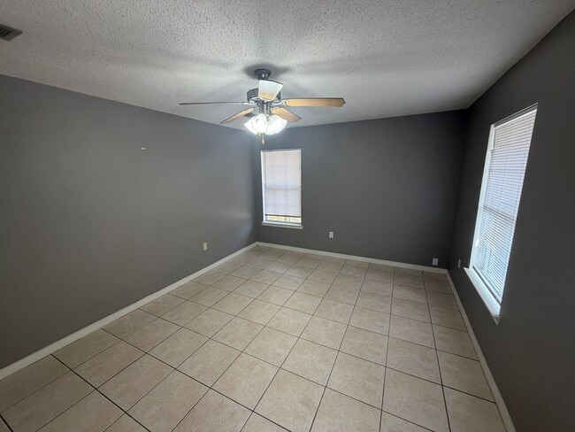 Photo - Updated Duplex In the heart of Niceville!