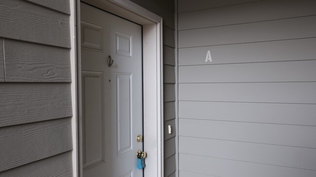 Photo - 60 Beacon Dr Unidad A