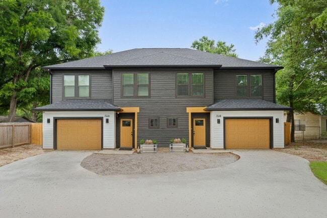 Building Photo - 751 Amos St