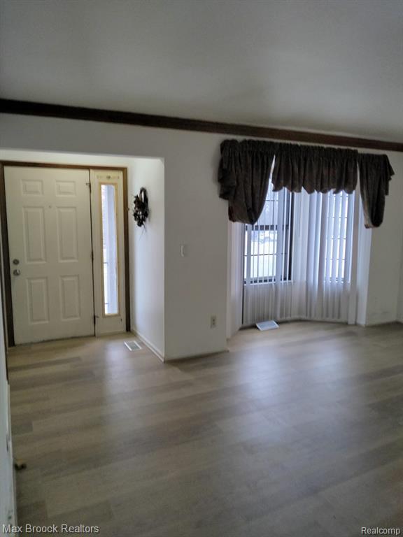 Photo - 69 Meadow Wood Dr