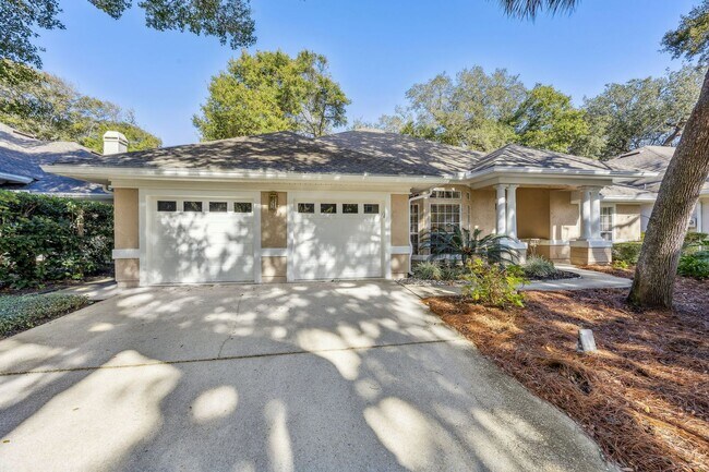 Photo - Ocean Village, 3 bed, 2 bath, FULLY furnished home! Walk to the Beach!