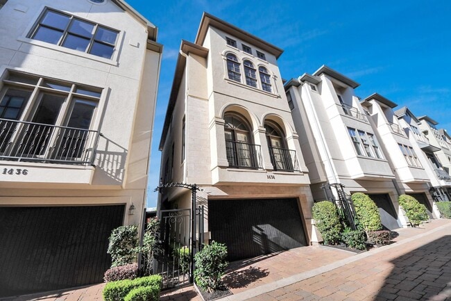 Photo - 1434 Wichita St