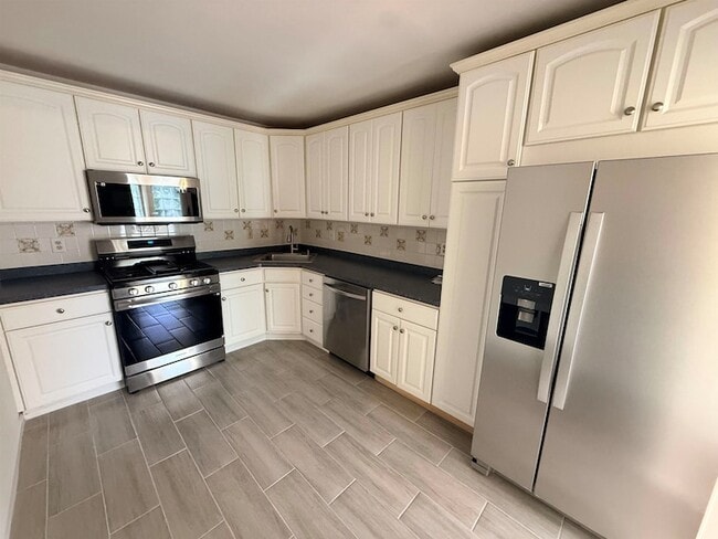 Photo - 28 Alder St Unit 7D