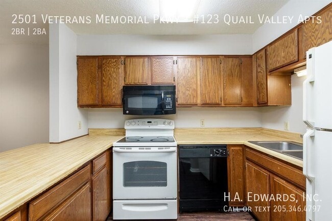 Photo - 2501 Veterans Memorial Pkwy