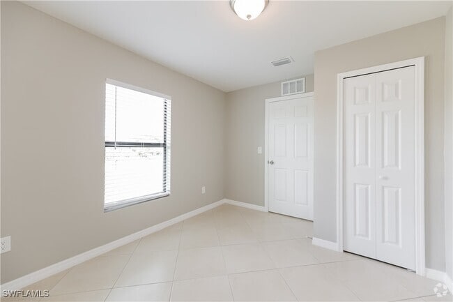 Building Photo - 3704 25th St SW Rental