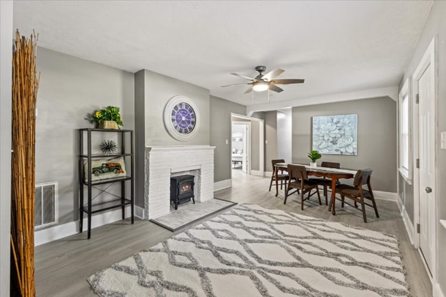 Photo - 350 Hill Park Dr