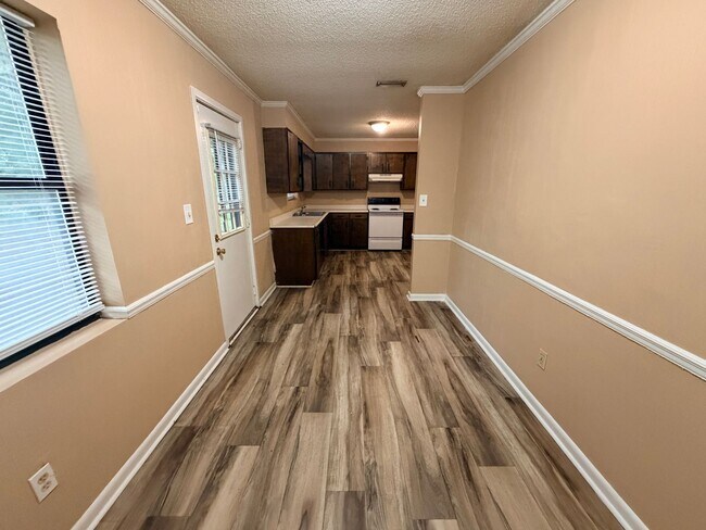 Photo - 1235 Ponderosa Dr