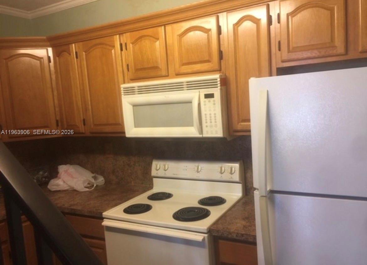 Photo - 8009 W 6th Ave