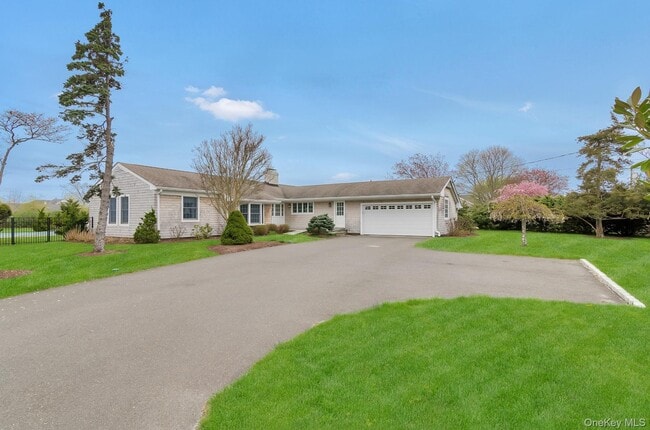 Photo - 62 Bayfield Ln