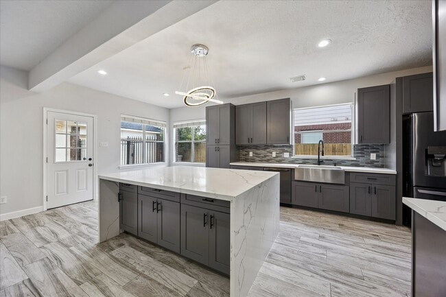 Photo - 3214 Trotwood Ln