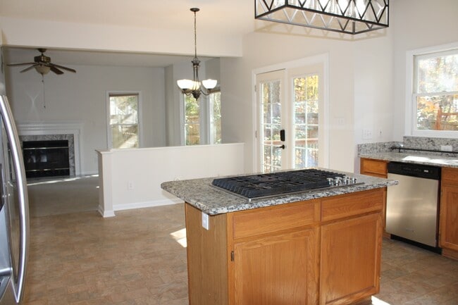 Photo - 112 Wenonah Way