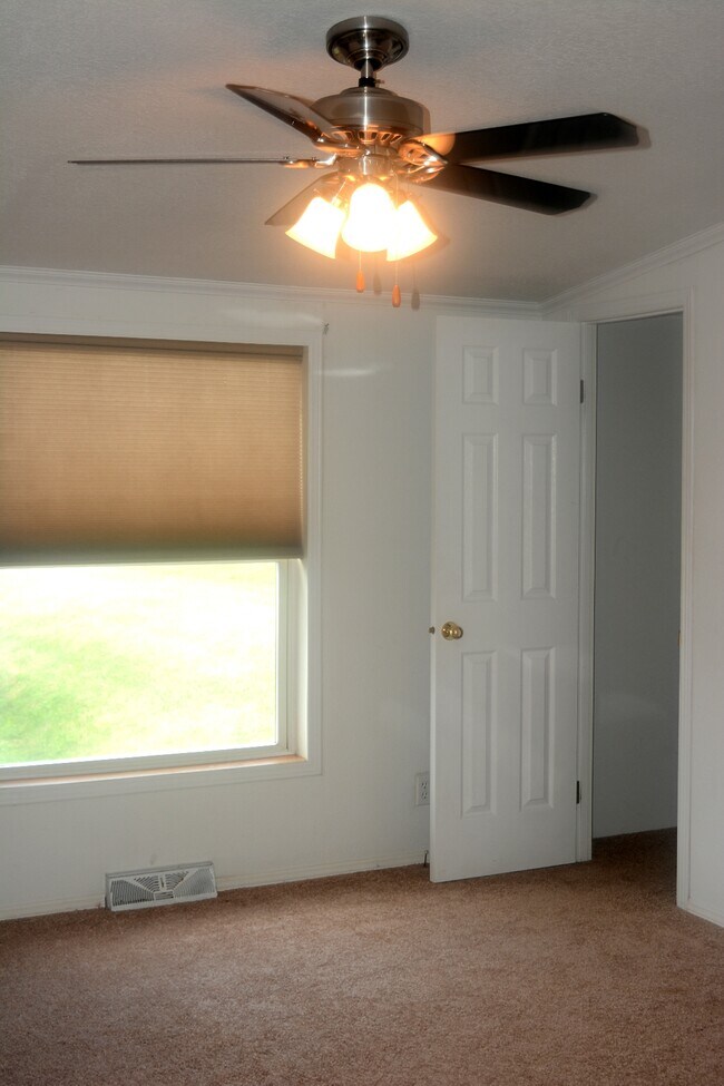 Photo - 4212 E 29th St