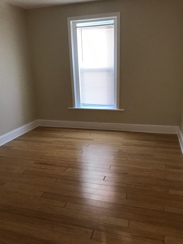 Bedroom 1 - 20 Eden St