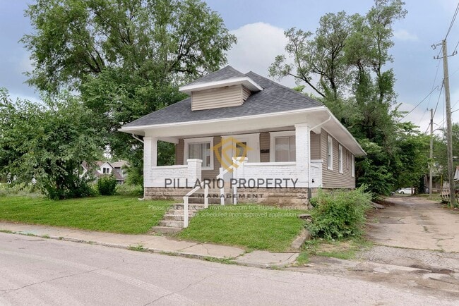 Photo - 3-Bedroom Home Near Tuxedo Park with 2-Car Garage, Available NOW!