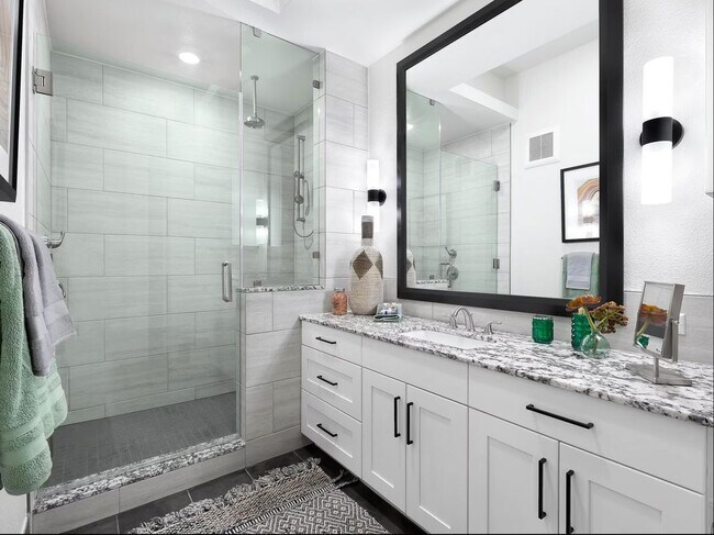 Photo - 13500 Lyndhurst St Unit Apartment
