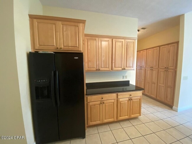 Photo - 4031 Oak Forest Dr