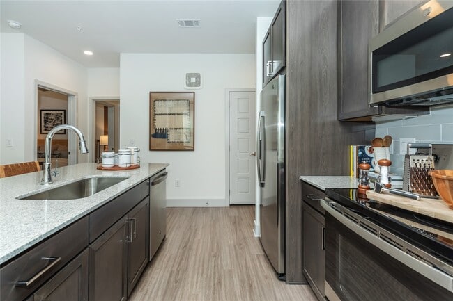 Building Photo - 698 Basilica Bay Dr Unit 3300