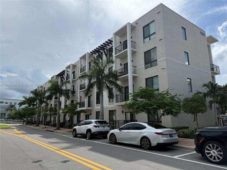 Photo - 8301 NW 41st St Unit B-409
