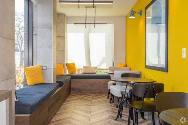 Flats - Resident Cafe