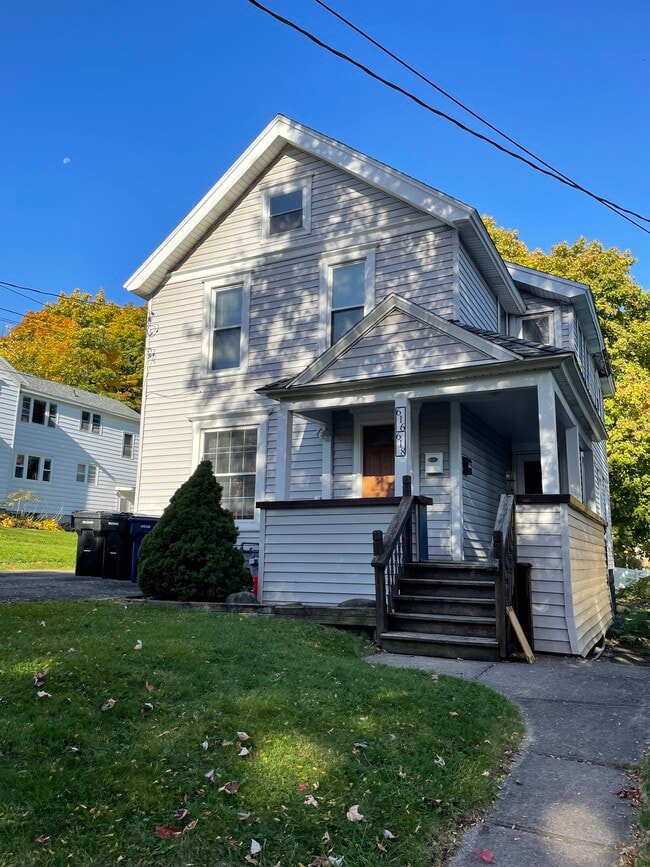 Building Photo - 616 Hamilton St Unit 616