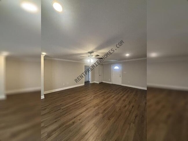 Photo - 12 Timberside Cove