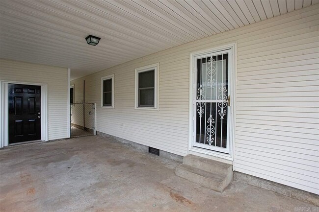 Photo - 5113 Allen St