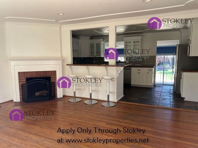 Photo - 2427 Sycamore Ave