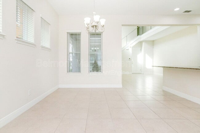 Photo - 8567 Pinter St