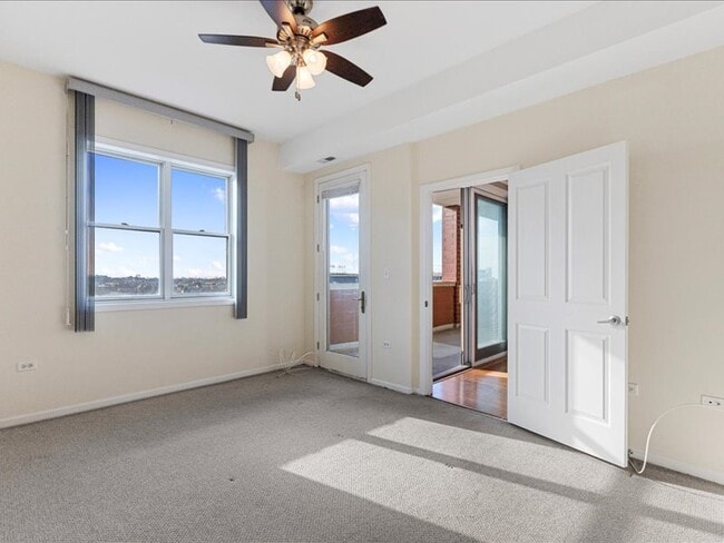 Photo - 828 W Grace St Unit 802