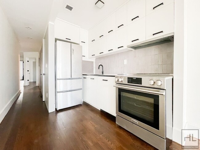 Photo - 3 PLACE / 2-Bed 1-Bath Unidad 3R