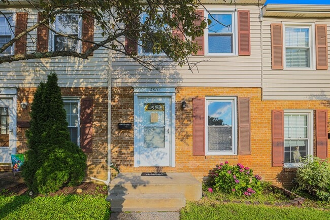 Photo - 8507 Gradien Dr House