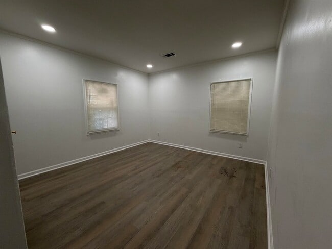 Photo - 3800 E Mallory Ave