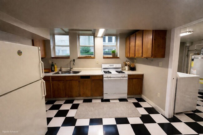 1006 N Garden St Unidad 1006 N Garden St, #3