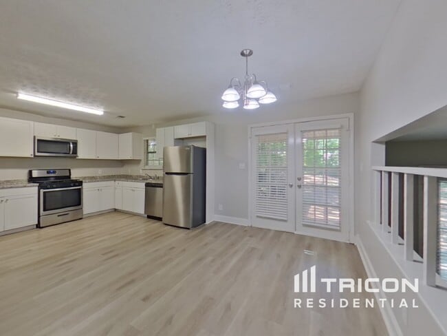 Photo - 531 Shefield Ct
