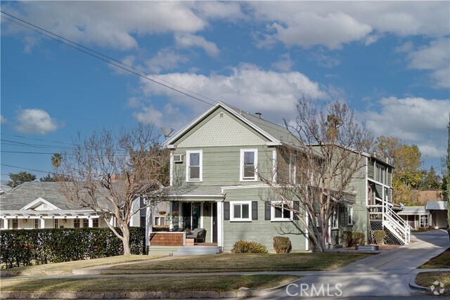 Building Photo - 135 S Center St Rental