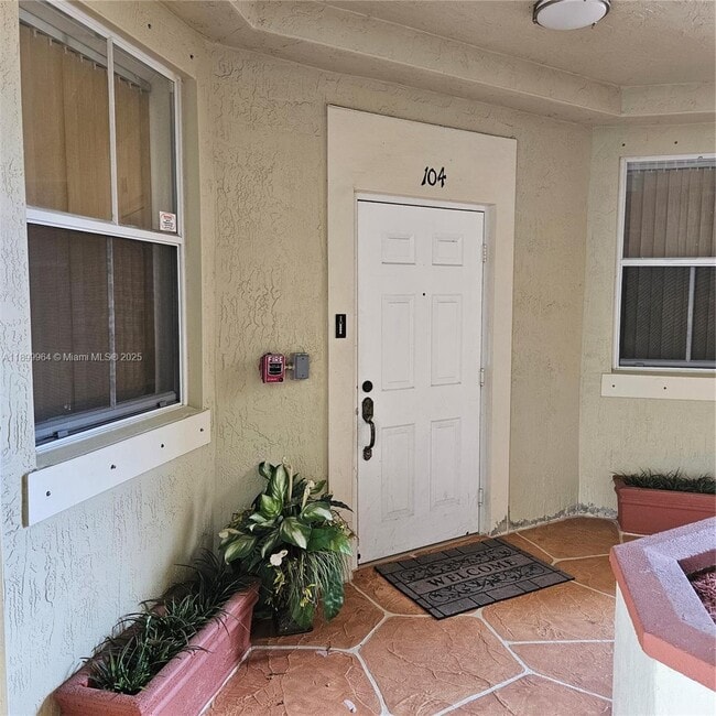 Photo - 8980 W Flagler St Unidad 104