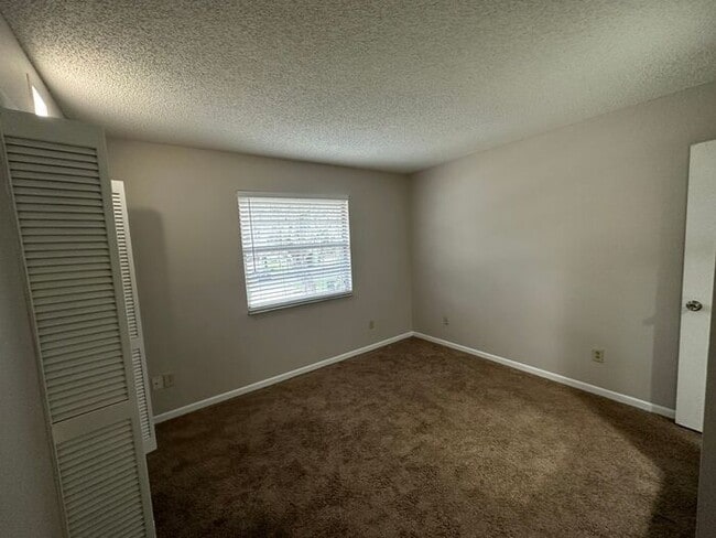 Photo - 3544 Khayyam Ave