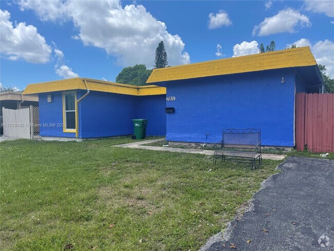 Building Photo - 7811 NW 66th Terrace Rental