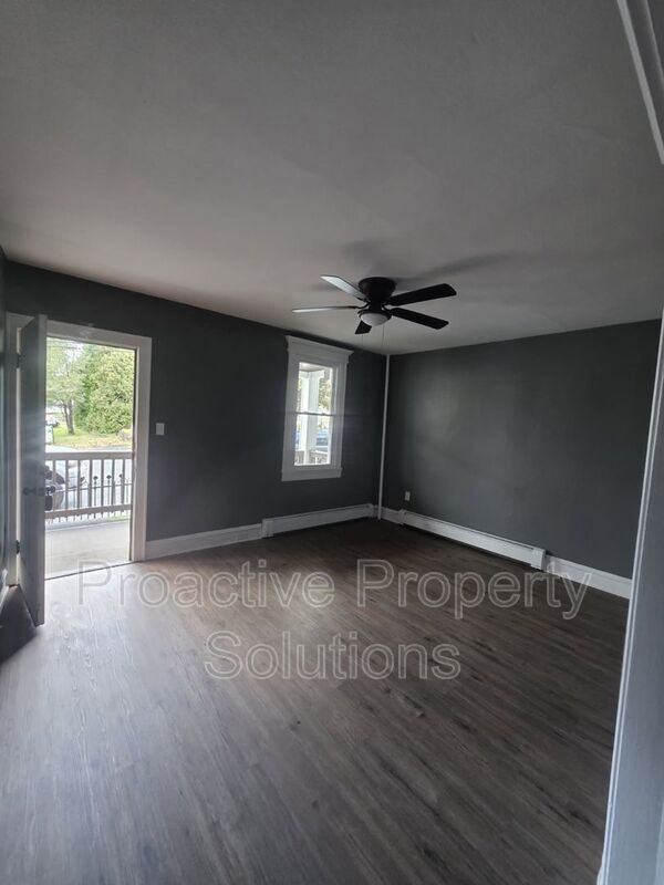 Photo - 532 Alder St