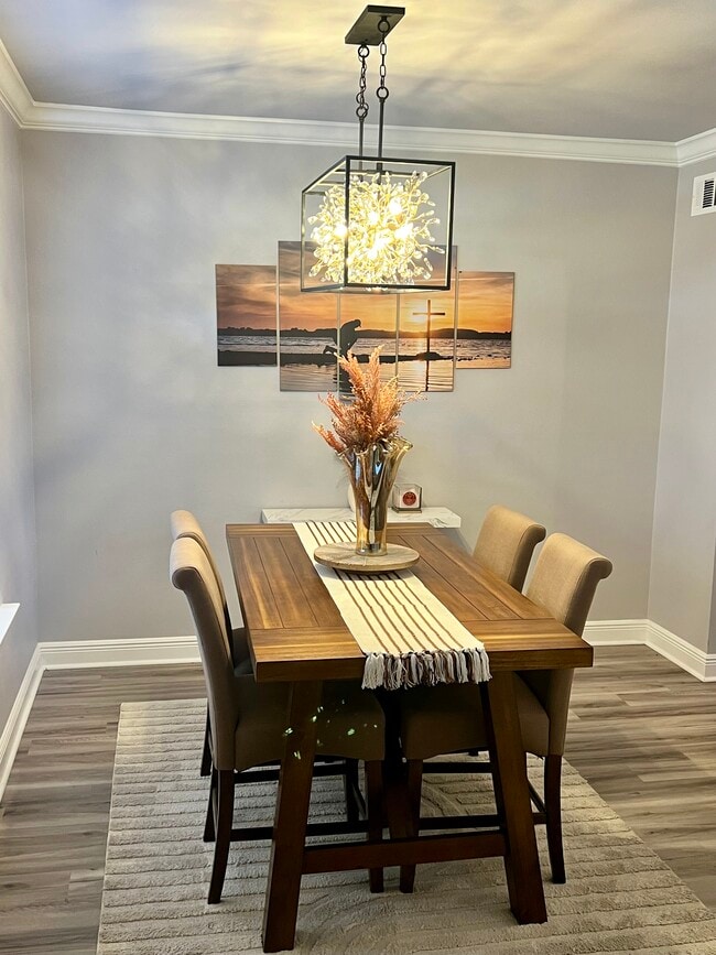 Photo - 1302 Windsor St Unit 1302