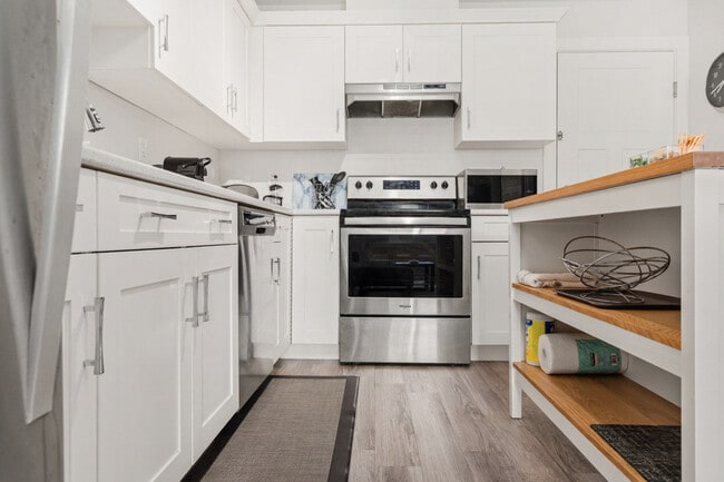 Photo - 462 W Keith Rd Unit SI ID1536498P