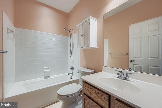 Photo - 346 Paladium Ct