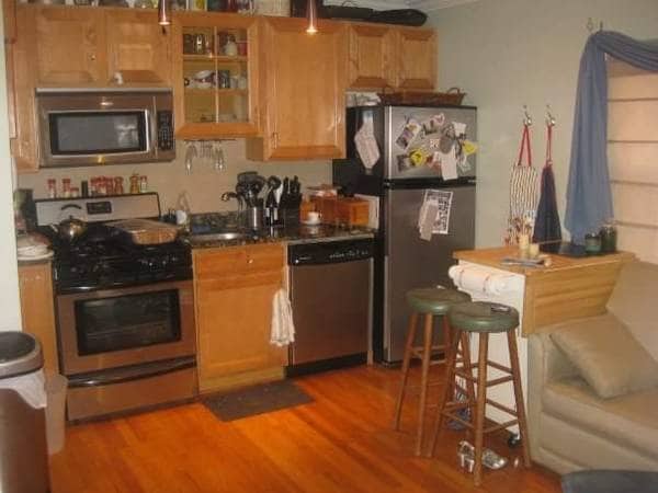 Photo - 90 Webster St NE