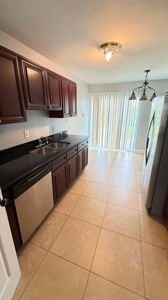 Building Photo - 1909 Snowbird Dr Rental