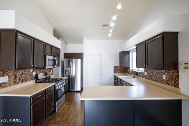 Photo - 909 E Harwell Rd