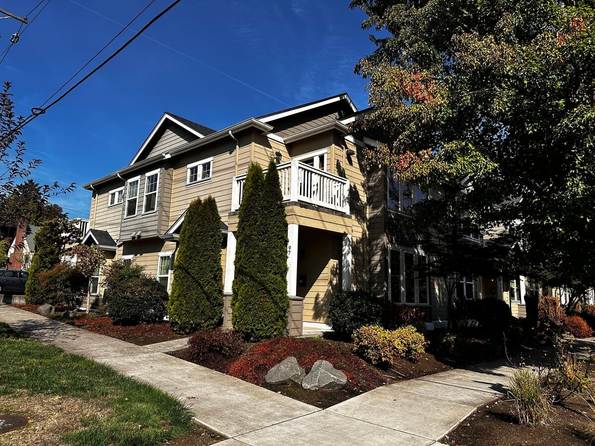 (MUS) Large 3 Bed/2 Bath Town Home - (MUS) Large 3 Bed/2 Bath Town Home Unit 97