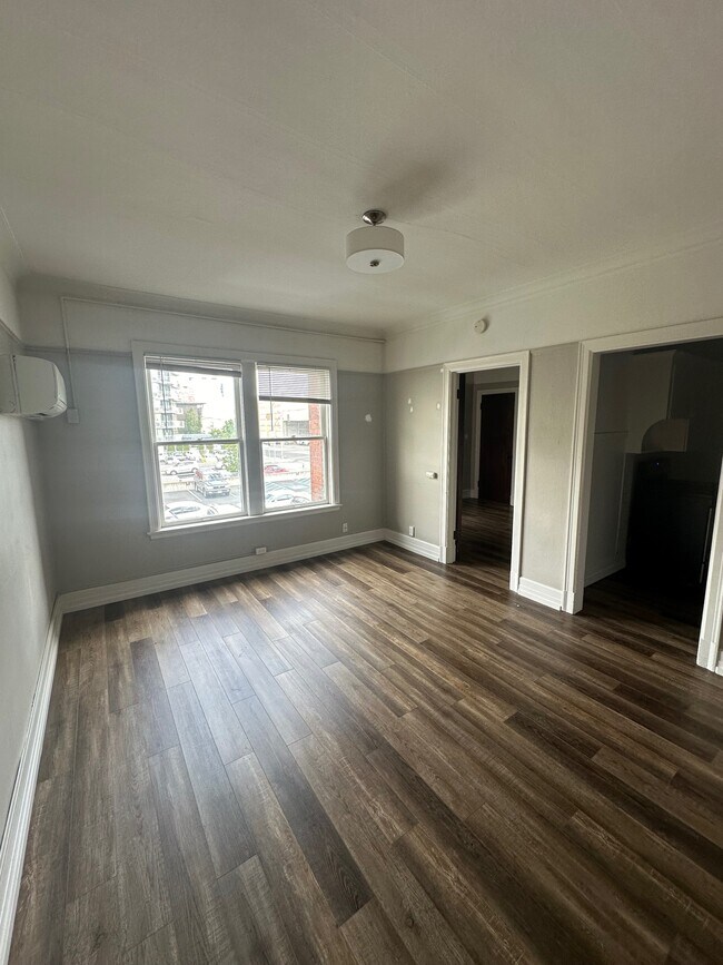 Myrtle Apartments